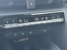 Toyota C hr thumbnail 25