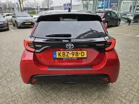 Toyota Yaris thumbnail 12