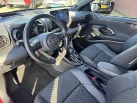 Toyota Yaris thumbnail 16