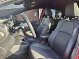 Toyota Yaris thumbnail 45