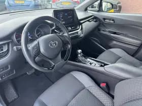 Toyota C hr thumbnail 8