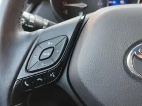 Toyota C hr thumbnail 18