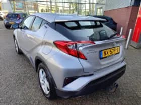 Toyota C hr thumbnail 3