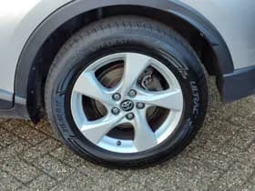 Toyota C hr thumbnail 34