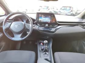 Toyota C hr thumbnail 6