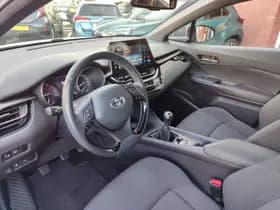 Toyota C hr thumbnail 10