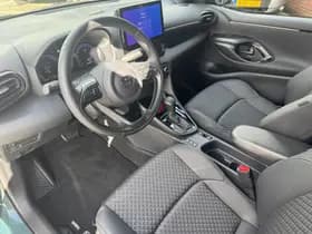 Toyota Yaris thumbnail 2