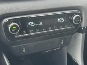 Toyota Yaris thumbnail 26