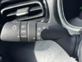 Toyota Yaris thumbnail 45
