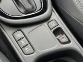 Toyota Yaris thumbnail 54