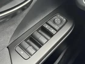 Toyota C hr thumbnail 17