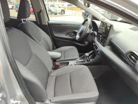 Toyota Yaris thumbnail 15