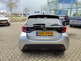 Toyota Yaris thumbnail 18