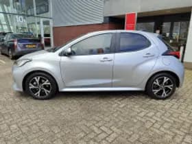 Toyota Yaris thumbnail 5