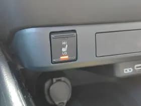 Toyota Yaris thumbnail 42