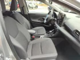 Toyota Yaris thumbnail 52