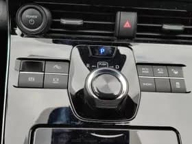 Toyota bZ4X thumbnail 32