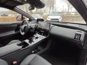 Toyota bZ4X thumbnail 8