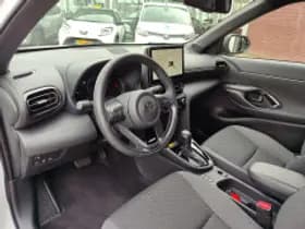 Toyota Yaris Cross thumbnail 4