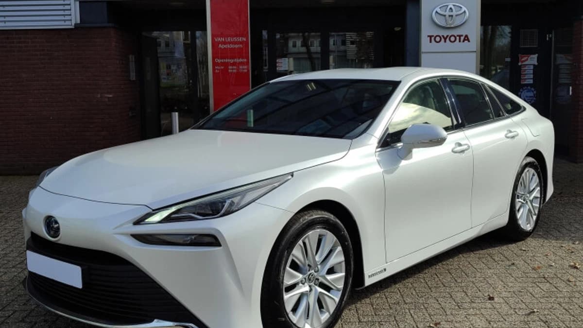 Toyota Mirai — foto 1