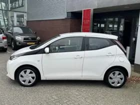 Toyota Aygo thumbnail 11
