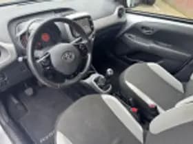 Toyota Aygo thumbnail 33