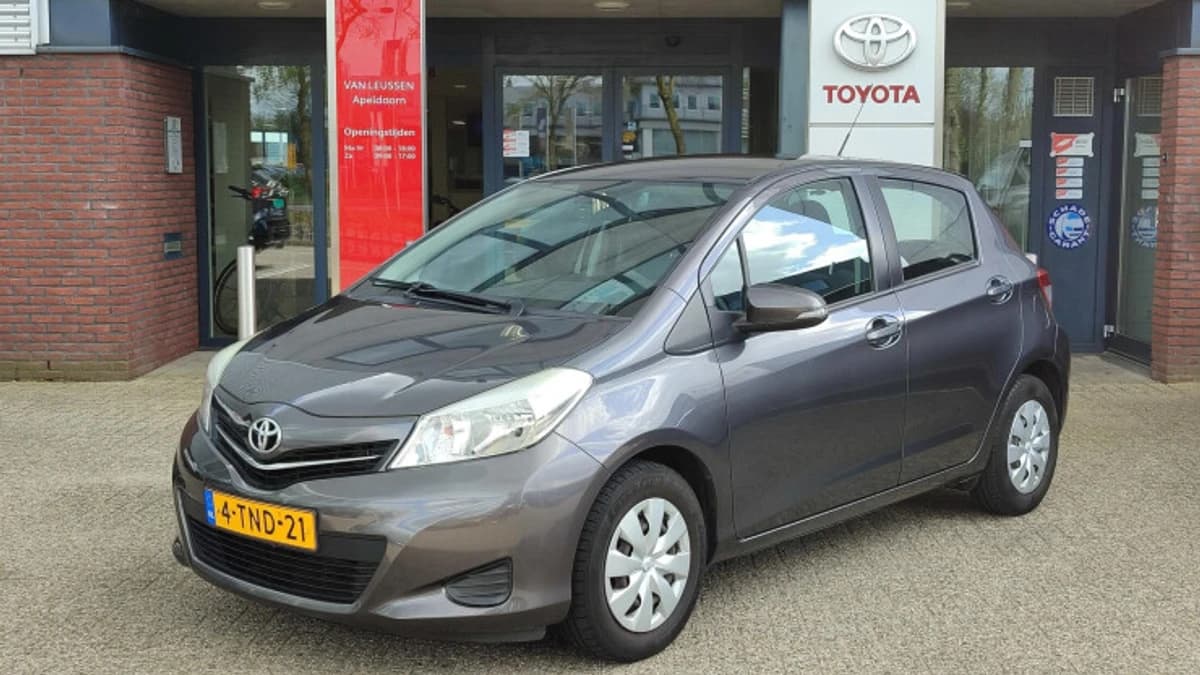 Toyota Yaris — foto 1