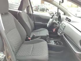 Toyota Yaris thumbnail 14