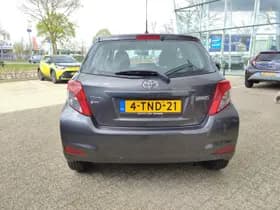 Toyota Yaris thumbnail 27