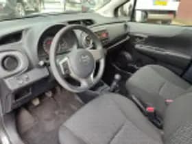 Toyota Yaris thumbnail 32