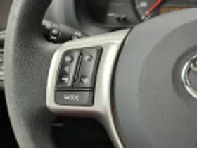 Toyota Yaris thumbnail 41