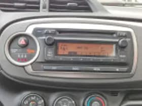 Toyota Yaris thumbnail 42