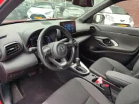 Toyota Yaris Cross thumbnail 4