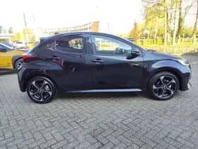 Toyota Yaris thumbnail 12