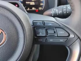 Toyota Yaris thumbnail 21