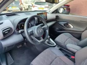 Toyota Yaris Cross thumbnail 4