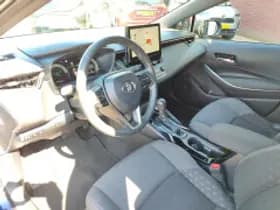 Toyota Corolla thumbnail 4