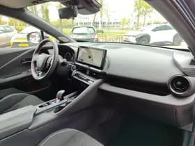 Toyota C hr thumbnail 101