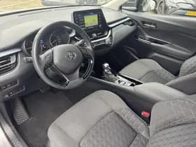 Toyota C hr thumbnail 2