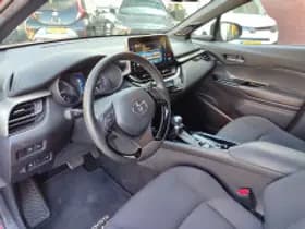 Toyota C hr thumbnail 4