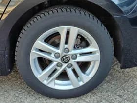 Toyota Corolla thumbnail 32