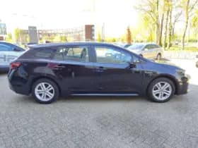 Toyota Corolla thumbnail 6