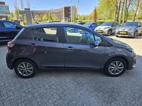 Toyota Yaris thumbnail 12