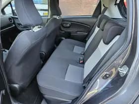 Toyota Yaris thumbnail 25