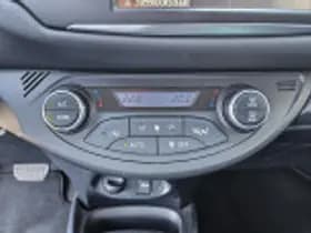 Toyota Yaris thumbnail 42
