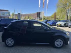 Toyota Yaris thumbnail 34
