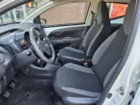 Toyota Aygo thumbnail 45
