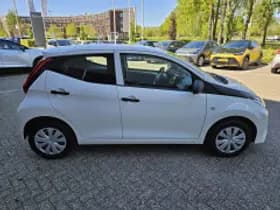 Toyota Aygo thumbnail 6