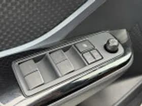 Toyota C hr thumbnail 44