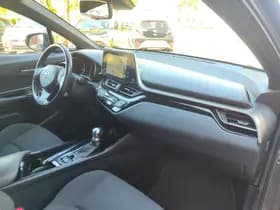 Toyota C hr thumbnail 2
